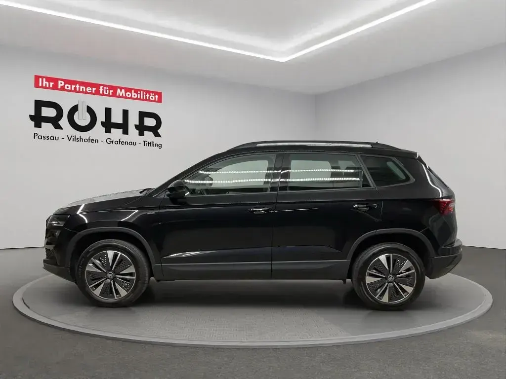 Gebraucht Skoda Karoq Tour 150 PS (110 kW) 2025 Black magic perleffekt SUV