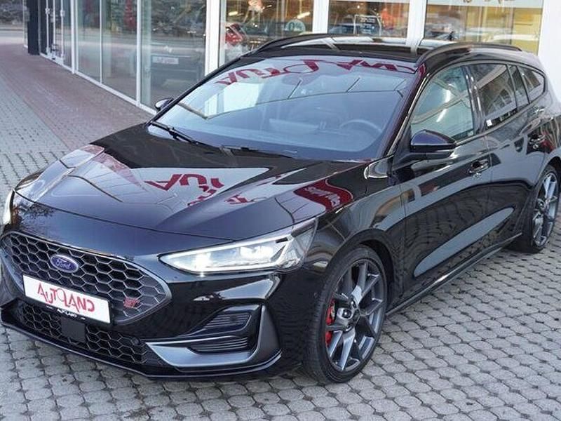 Gebraucht Ford Focus ST 280 PS (205 kW) 2023 Obsidianschwarzmetallic Kombi