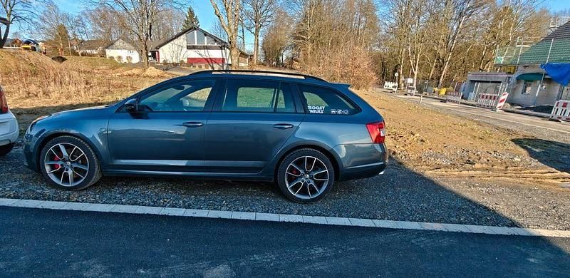 Gebraucht Skoda Octavia RS 220 PS (161 kW) 2016 Grau Kleinwagen
