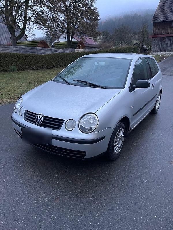 Silber Gebraucht 2002 VW Polo Kleinwagen | 800 € (Guter Preis) - Bild 1/4