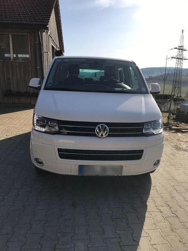 Second-hand VW T5 179 CP (131 kW) 2014 Negru Van