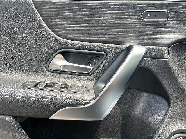 Gebraucht Mercedes A180 116 PS (85 kW) 2019