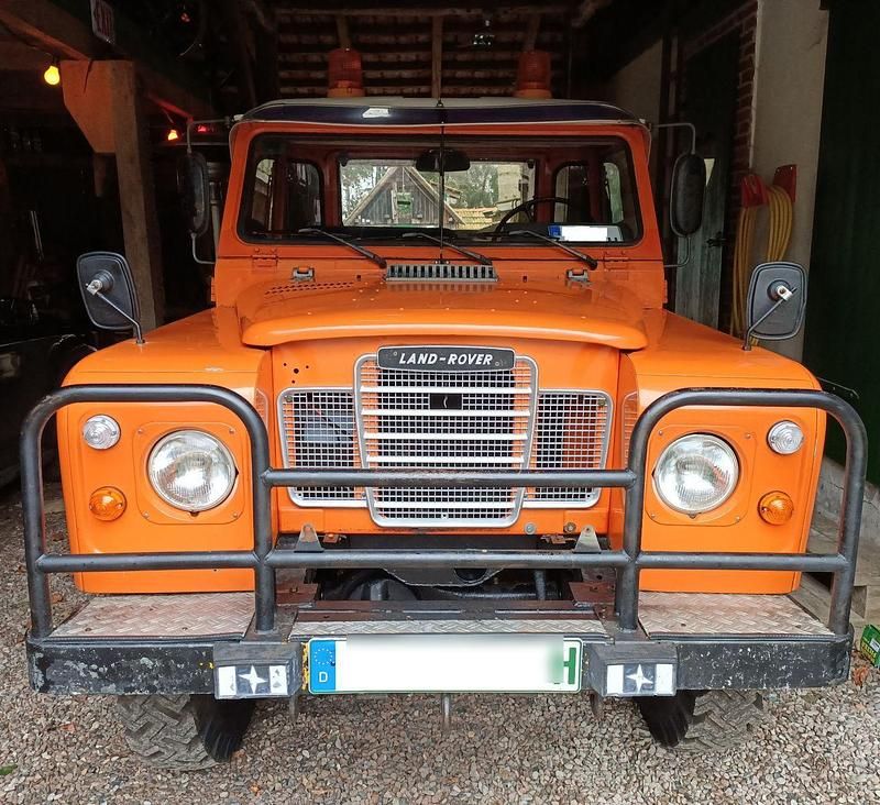 Gebraucht Land Rover 3 63 PS (46 kW) 1983 Orange SUV