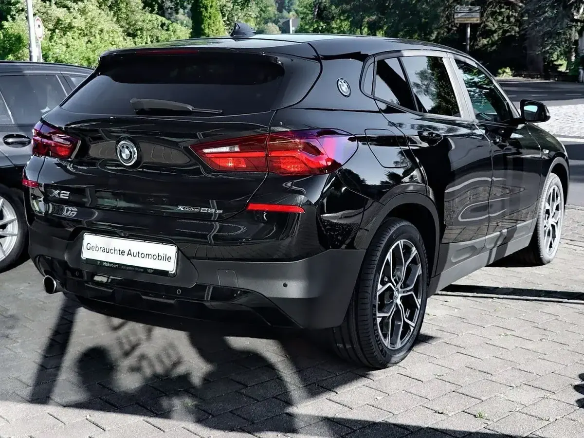 Gebraucht BMW X2 Advantage 220 PS (161 kW) 2023 Black sapphire SUV