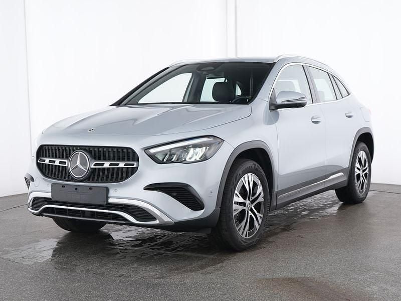 Metalliclack hightechsilber Gebraucht 2024 Mercedes GLA250 Progressive SUV | 39.310 € (Guter Preis) - Bild 1/4