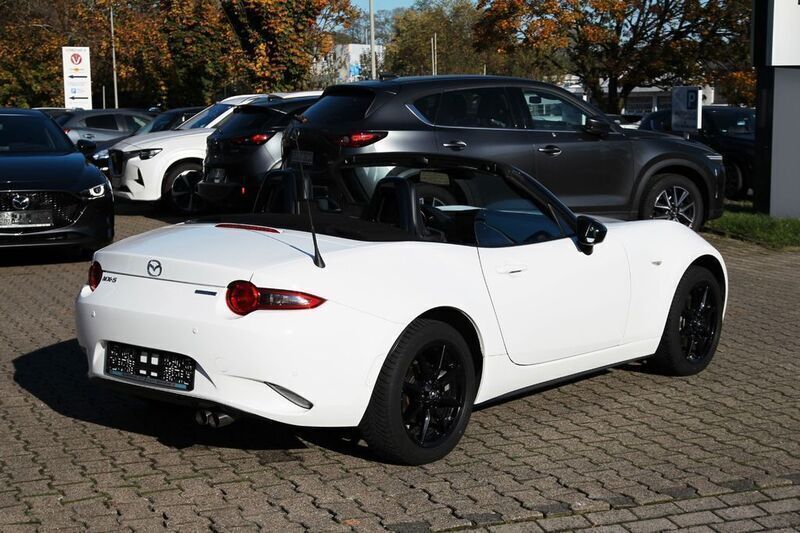 Gebraucht Mazda MX5 Ad'Vantage 132 PS (97 kW) 2021 Andere farbe Cabrio