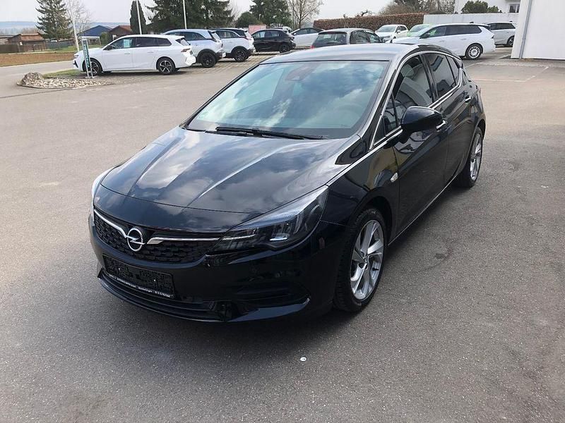 Gebraucht Opel Astra Elegance 145 PS (106 kW) 2021 Schwarz Limousine
