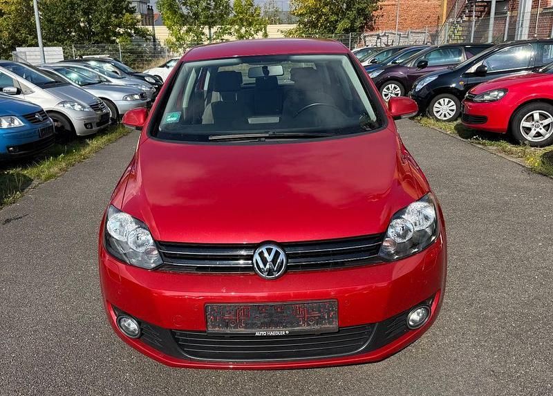 Rot Gebraucht 2011 VW Golf Plus Cross Comfortline Van / Kleinbus | 7.999 € (Fairer Preis) - Bild 1/4