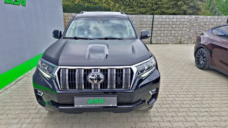 Gebraucht Toyota Land Cruiser TEC-Edition 177 PS (130 kW) 2019 Attitude black mc. SUV