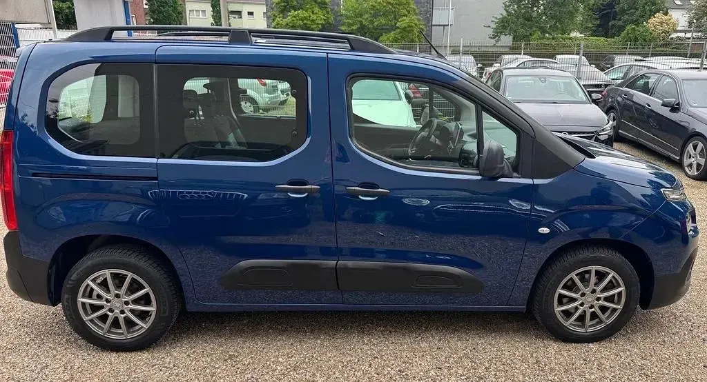 Gebraucht Citroën Berlingo Live 102 PS (75 kW) 2019 Deep blue Van / Kleinbus