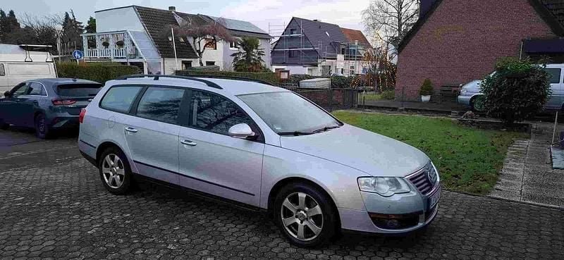 Gebraucht VW Passat Comfortline 140 PS (102 kW) 2008 Grau Kombi