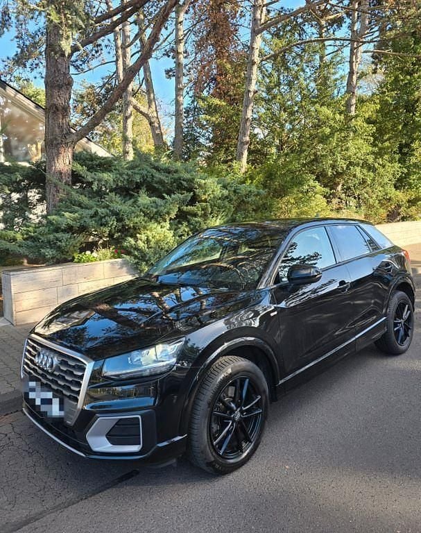 Schwarz Gebraucht 2018 Audi Q2 Sport SUV | 16.900 € (Guter Preis) - Bild 1/4