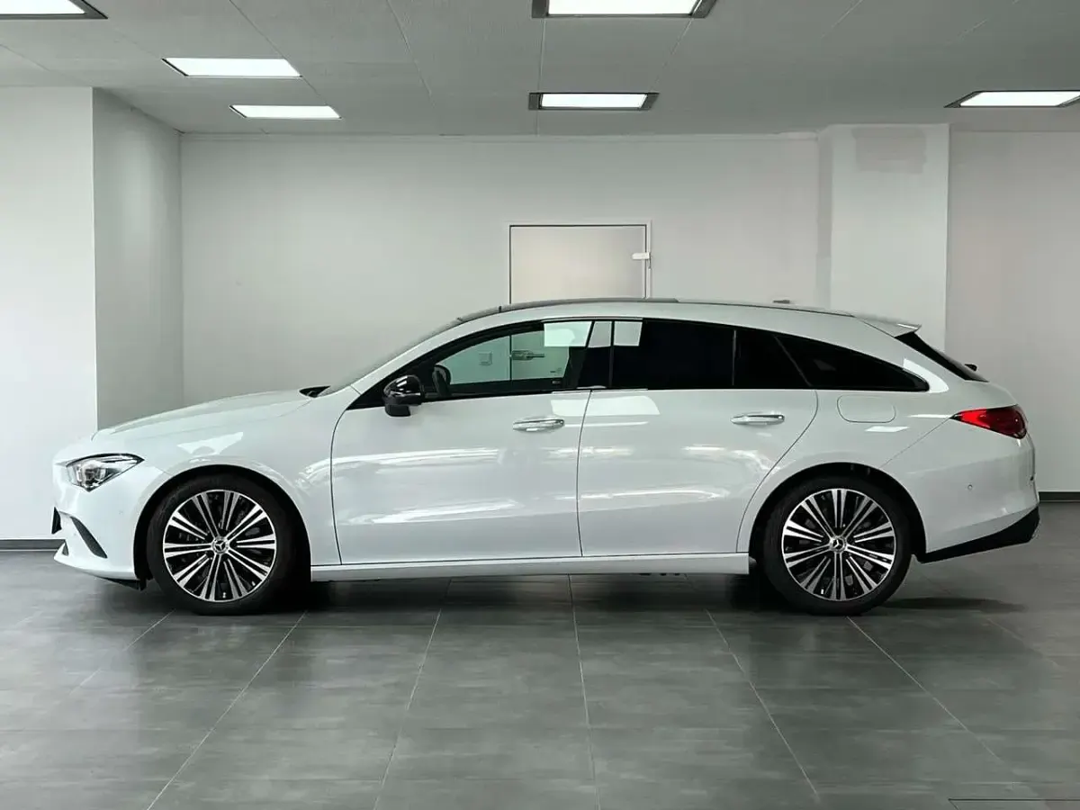 Gebraucht Mercedes CLA250 224 PS (164 kW) 2022 Weiß Coupé