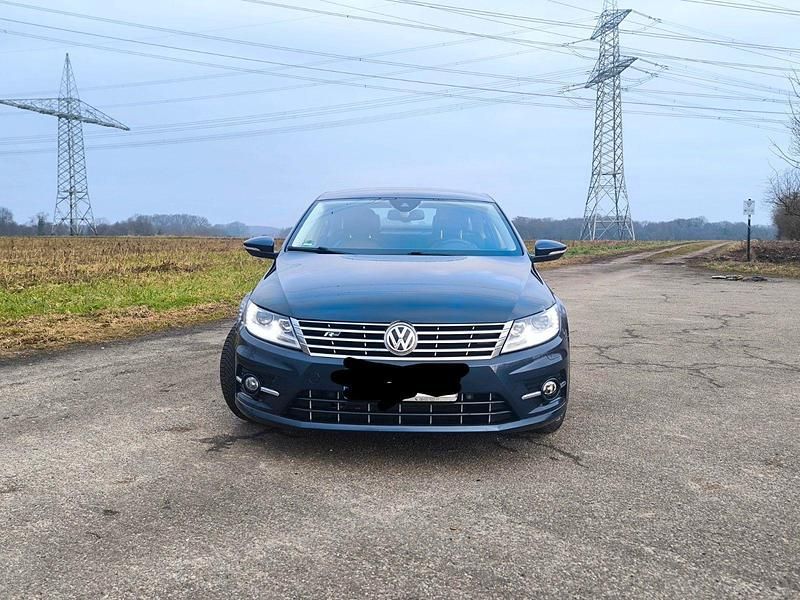 Gebraucht VW Passat R-line 177 PS (130 kW) 2015 Blau Coupé