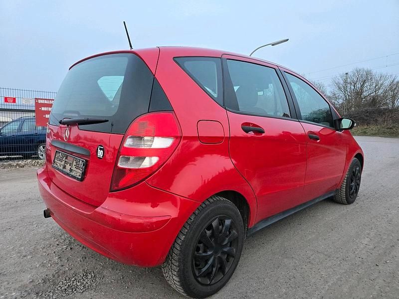 Gebraucht Mercedes A150 95 PS (69 kW) 2007 Rot Limousine