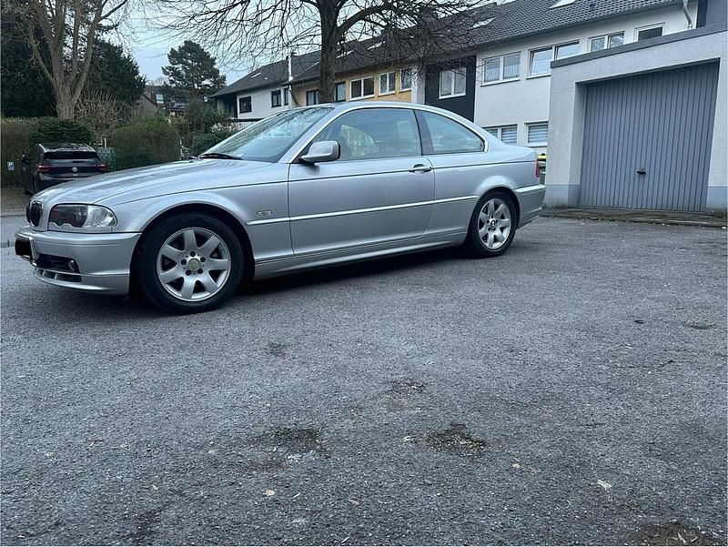 Gebraucht BMW 328 193 PS (141 kW) 1999 Silber Coupé