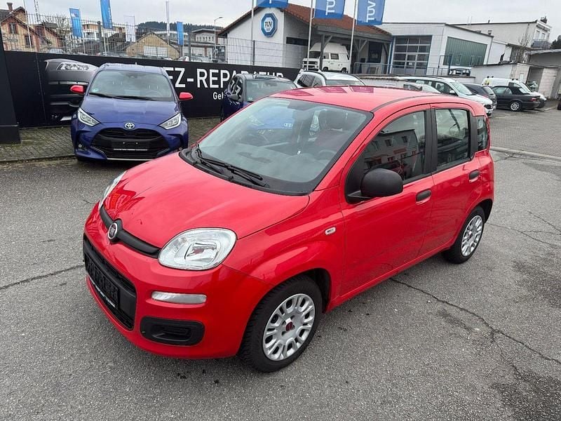 Gebraucht Fiat Panda Easy 69 PS (50 kW) 2018 Rot Kleinwagen