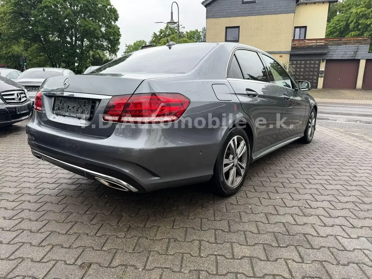 Gebraucht Mercedes E220 AMG 170 PS (125 kW) 2015 Grau Limousine