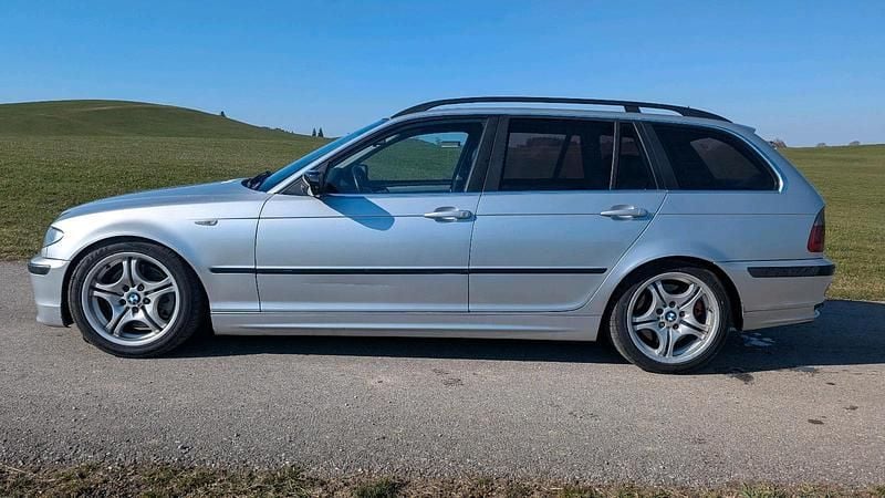 Gebraucht BMW 330 204 PS (150 kW) 2003 Silber Kombi