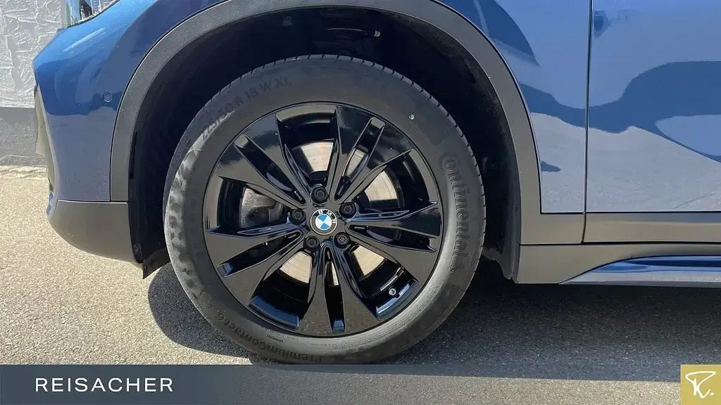 Gebraucht BMW X1 Sport Line 190 PS (139 kW) 2022 Phytonicblau SUV