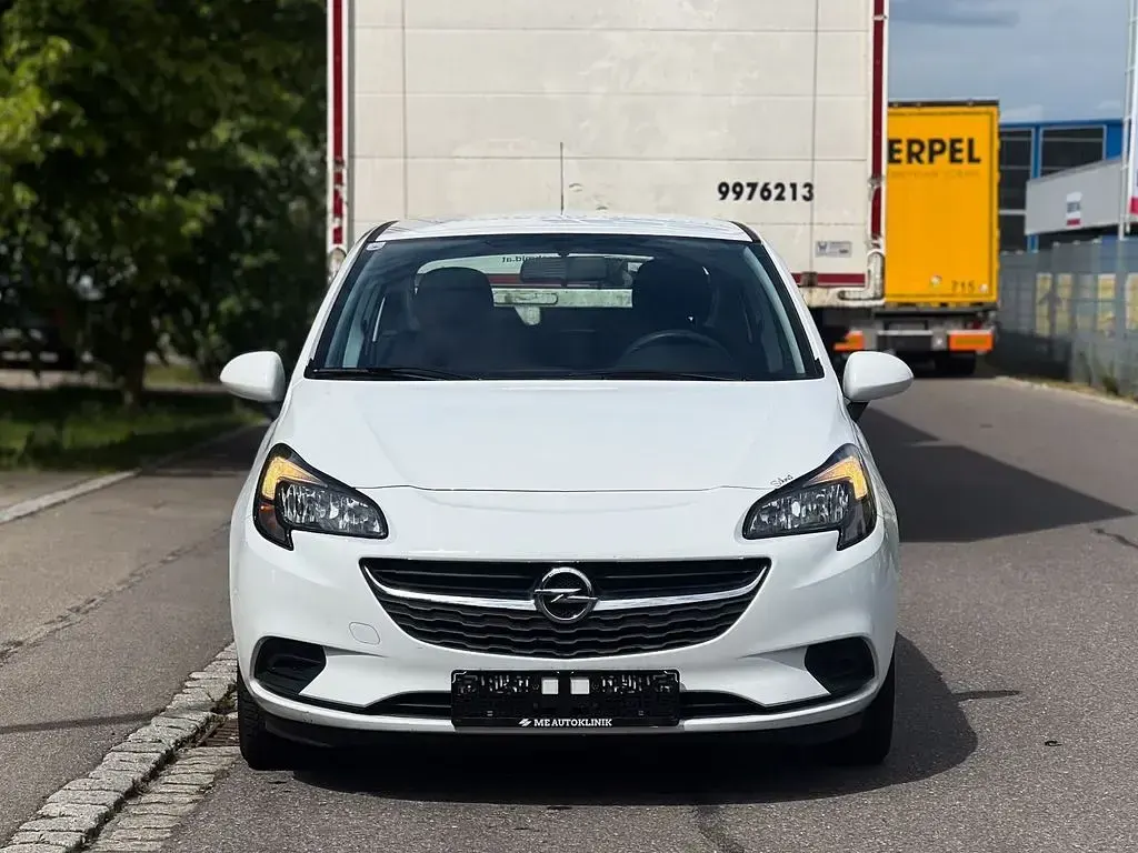 Gebraucht Opel Corsa Selection 69 PS (50 kW) 2017 Weiß Kleinwagen