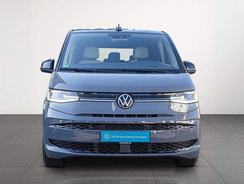 Gebraucht VW Multivan Life 150 PS (110 kW) 2025 Grau Van