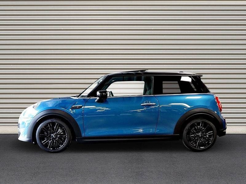 Gebraucht Mini Cooper S Classic 178 PS (130 kW) 2022 Island blue Kleinwagen