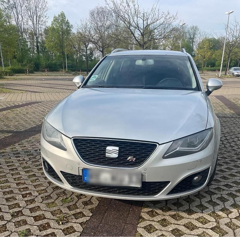 Silber Gebraucht 2013 Seat Exeo Sport Kombi | 4.700 € (Fairer Preis) - Bild 1/4