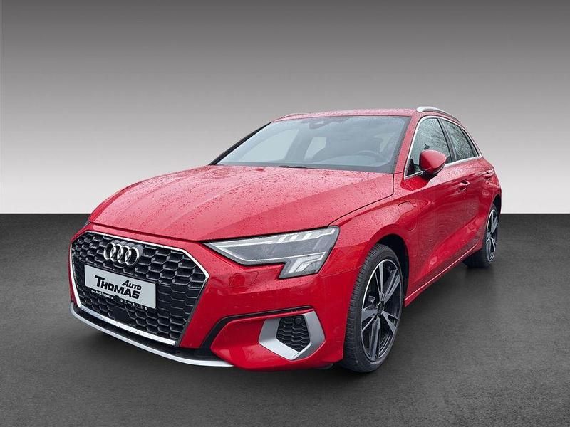 Gebraucht Audi A3 Advanced 150 PS (110 kW) 2022 Tangorot metallic Limousine