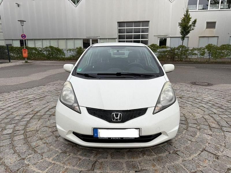 Weiß Gebraucht 2009 Honda Jazz Trend Kleinwagen | 2.199 € - Bild 1/4