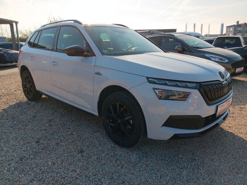 Moonweiss metallic Gebraucht 2023 Skoda Kamiq Monte Carlo SUV | 23.700 € (Superpreis) - Bild 1/4
