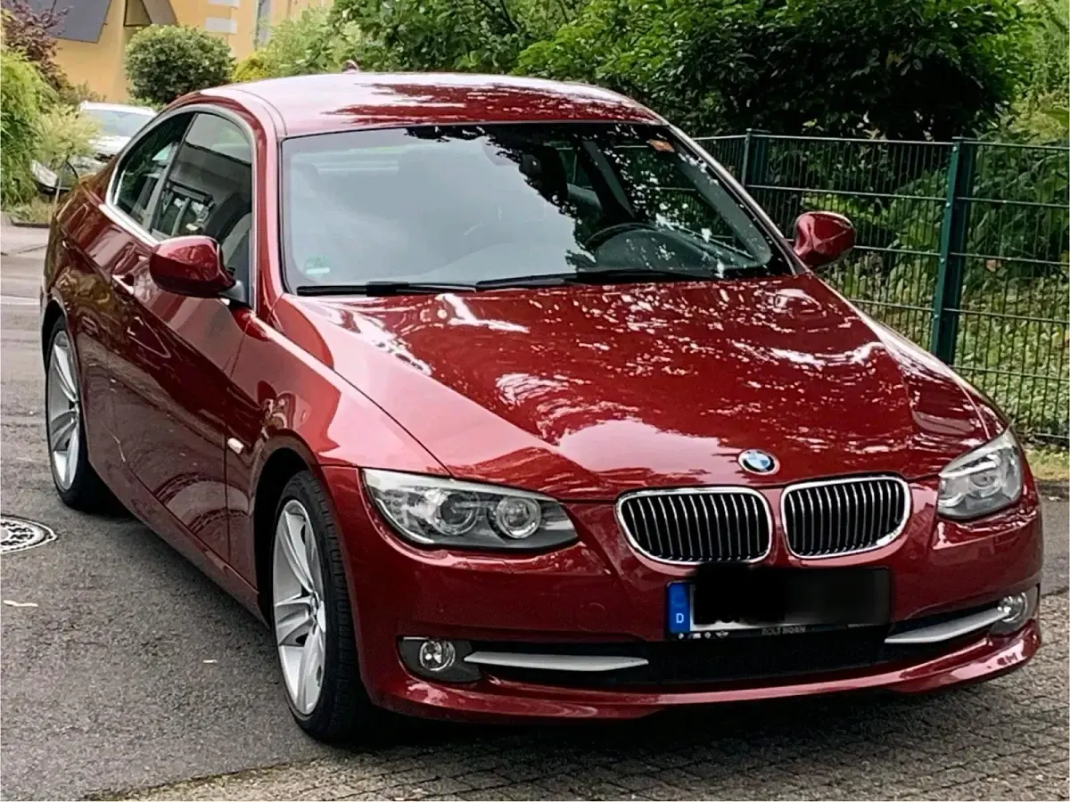 Gebraucht BMW 325 218 PS (160 kW) 2013 Rot Coupé