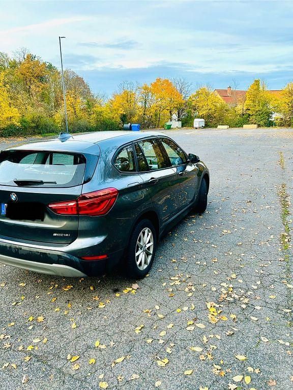 Gebraucht BMW X1 140 PS (102 kW) 2019 Grau SUV
