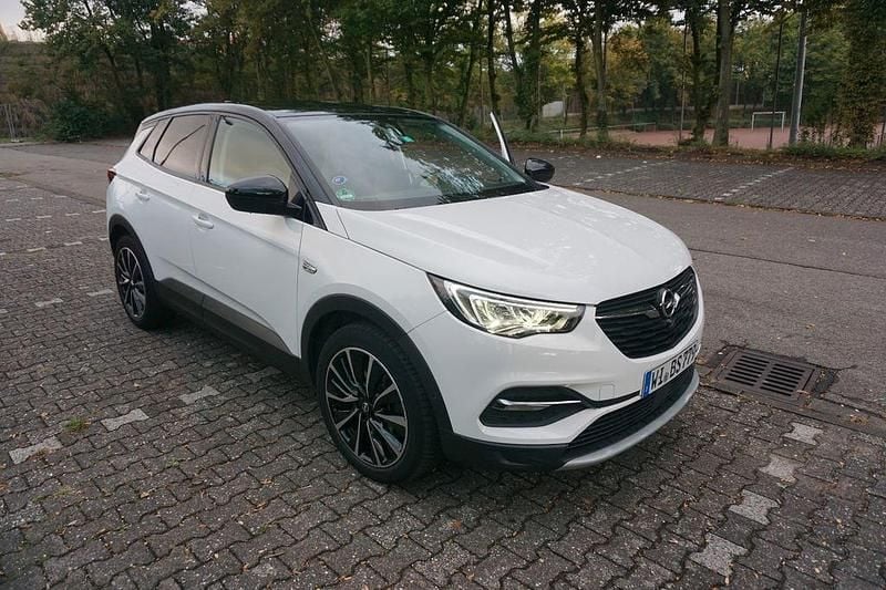 Weiß Gebraucht 2021 Opel Grandland X Business SUV | 14.800 € (Superpreis) - Bild 1/4