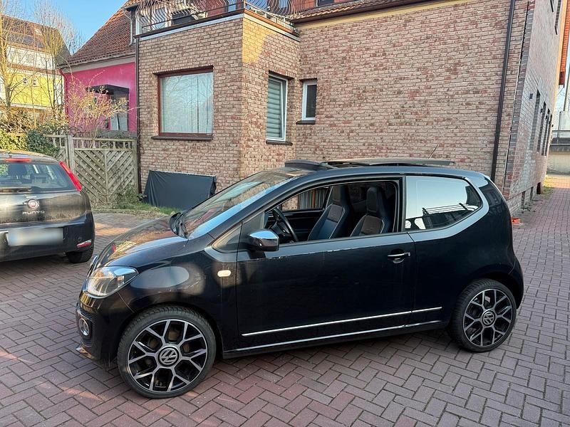 Gebraucht VW up! 75 PS (55 kW) 2014 Schwarz Kleinwagen