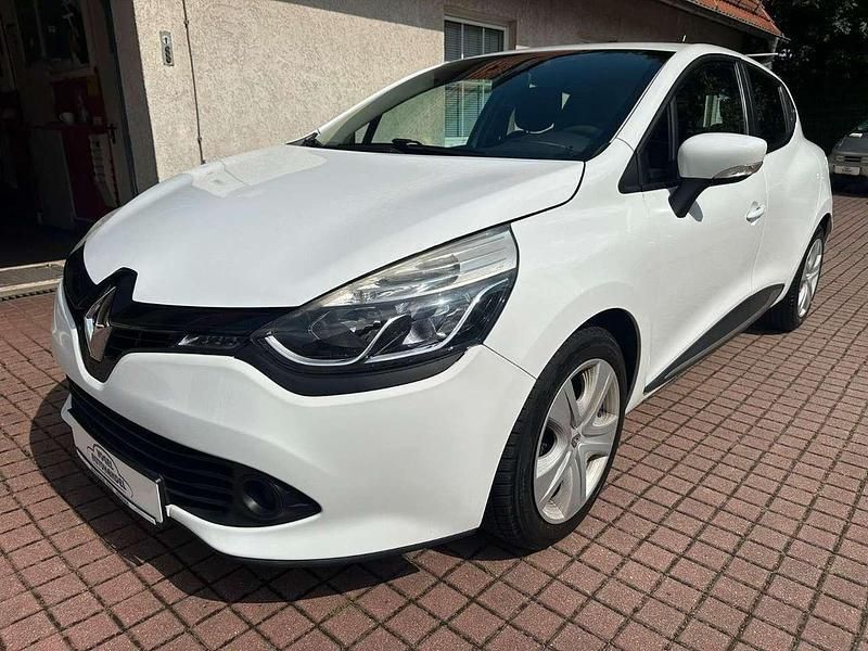 Weiß Gebraucht 2015 Renault Clio IV Dynamique Kleinwagen | 6.990 € (Fairer Preis) - Bild 1/4