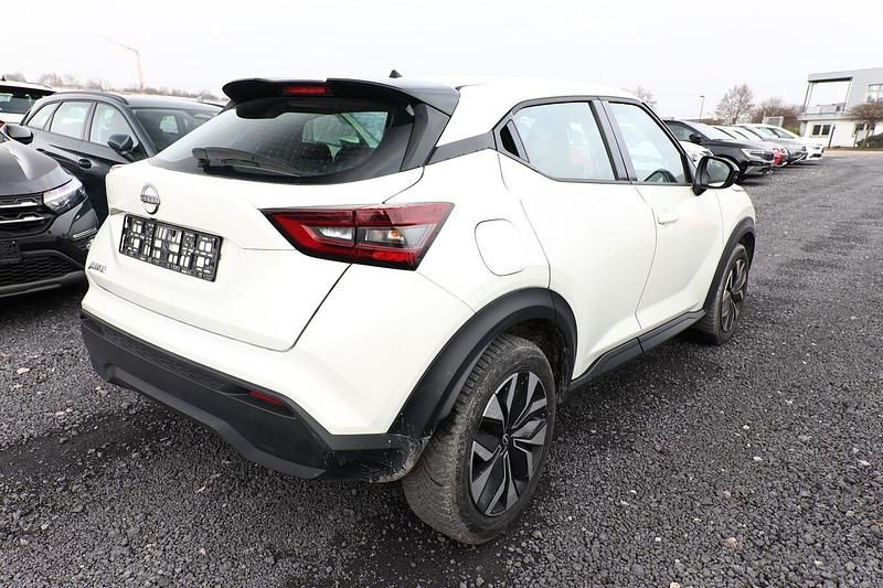 Gebraucht Nissan Juke Acenta 114 PS (83 kW) 2023 Metallic SUV