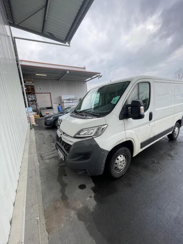 Weiß Gebraucht 2014 Citroën Jumper Van / Kleinbus | 9.300 € (Guter Preis) - Bild 1/4