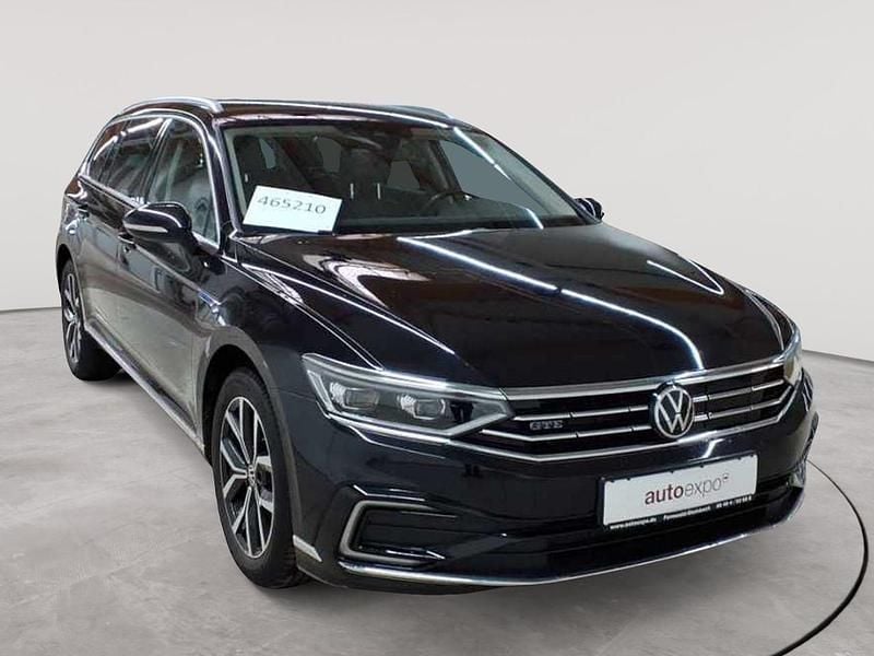 Deep black perleffekt Gebraucht 2021 VW Passat GTE Kombi | 21.590 € (Superpreis) - Bild 1/4