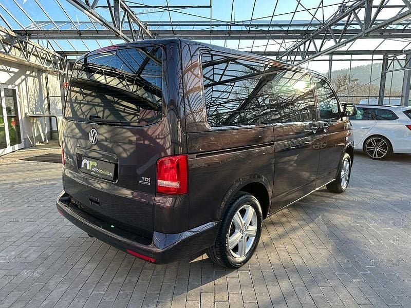 Gebraucht VW T5 Comfortline 179 PS (131 kW) 2012 Dark wood perleffekt Van