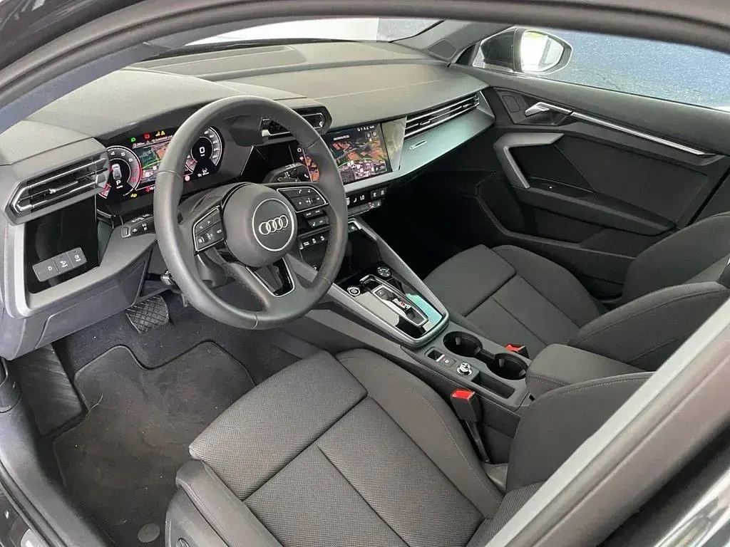 Gebraucht Audi A3 Business 150 PS (110 kW) 2025 Manhattangrau metallic Limousine