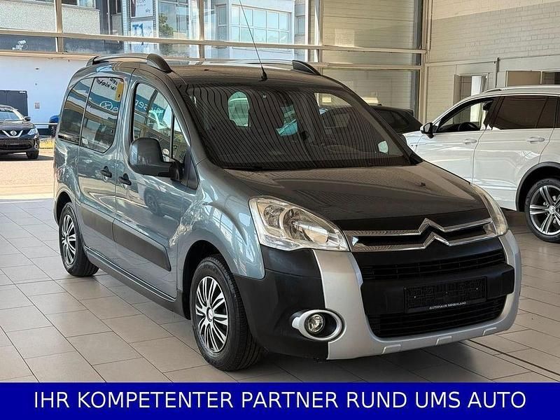 Gris fer Gebraucht 2009 Citroën Berlingo XTR Van / Kleinbus | 5.991 € (Fairer Preis) - Bild 1/4