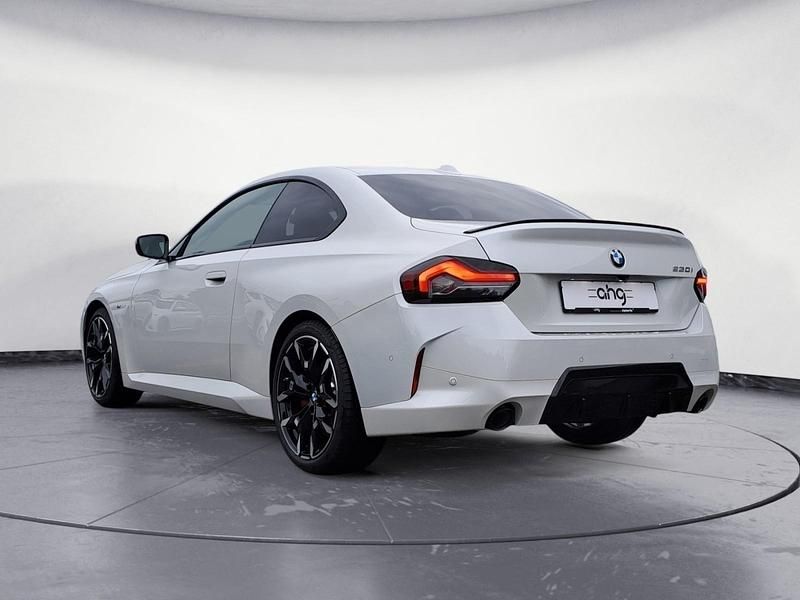 Neu BMW 230 Performance 245 PS (180 kW) 2025 Weiß Coupé