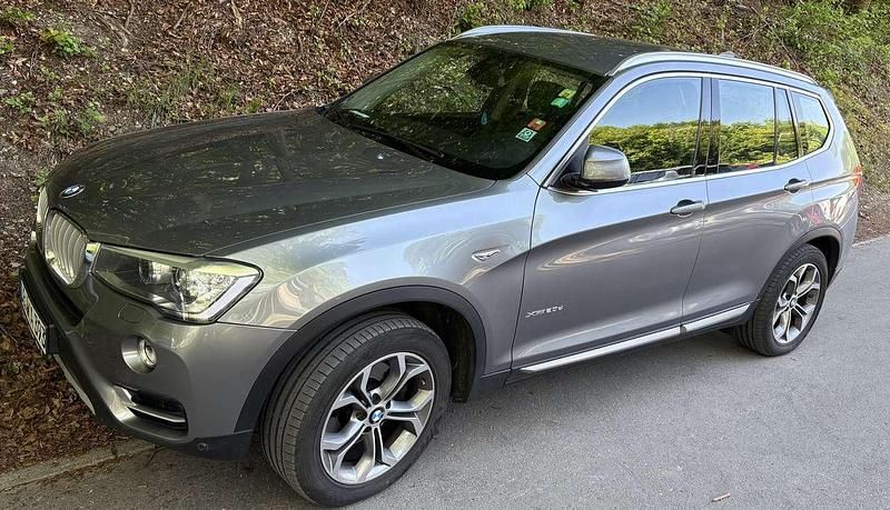Grau Gebraucht 2016 BMW X3 xLine SUV | 21.950 € (Fairer Preis) - Bild 1/4