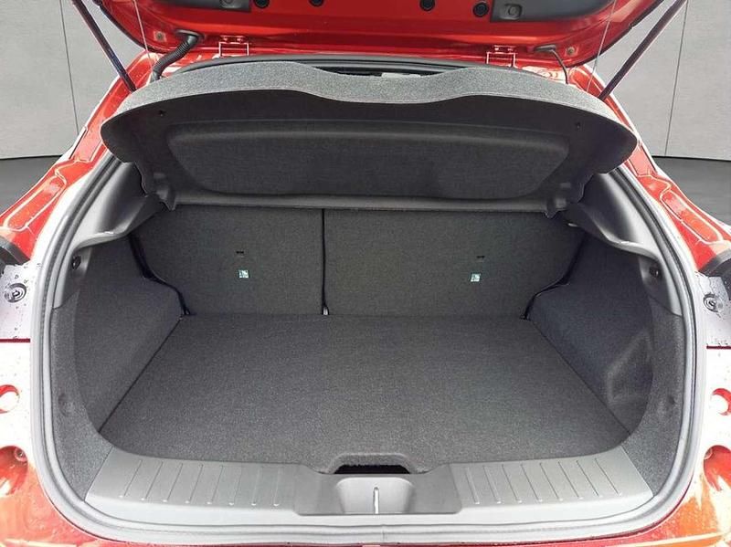 Gebraucht Nissan Juke Tekna 94 PS (69 kW) 2025 Rot SUV