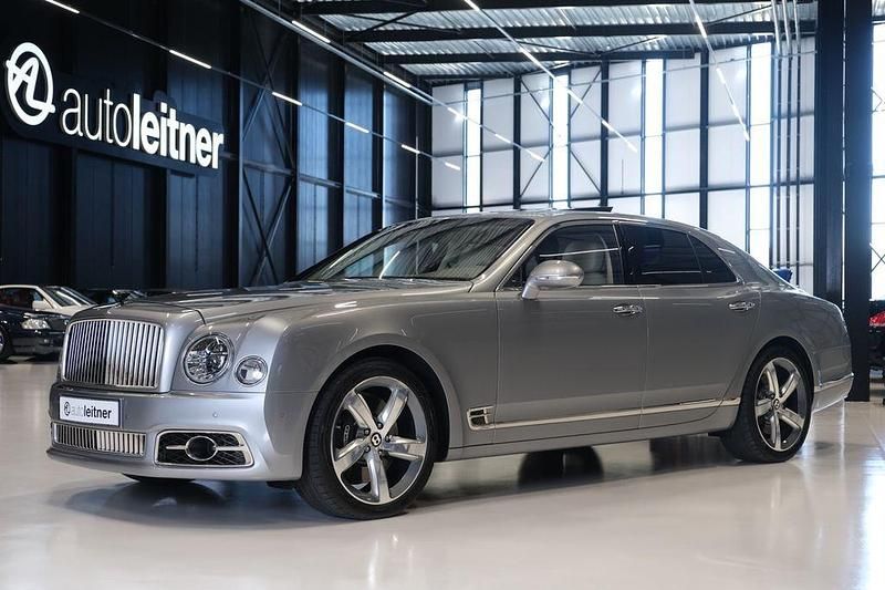 Grau Gebraucht 2021 Bentley Mulsanne Mulliner Limousine | 177.500 € - Bild 1/4
