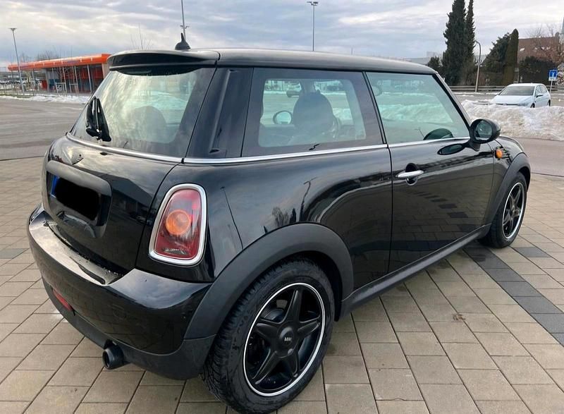Gebraucht Mini ONE 120 PS (88 kW) 2009 Schwarz Kleinwagen