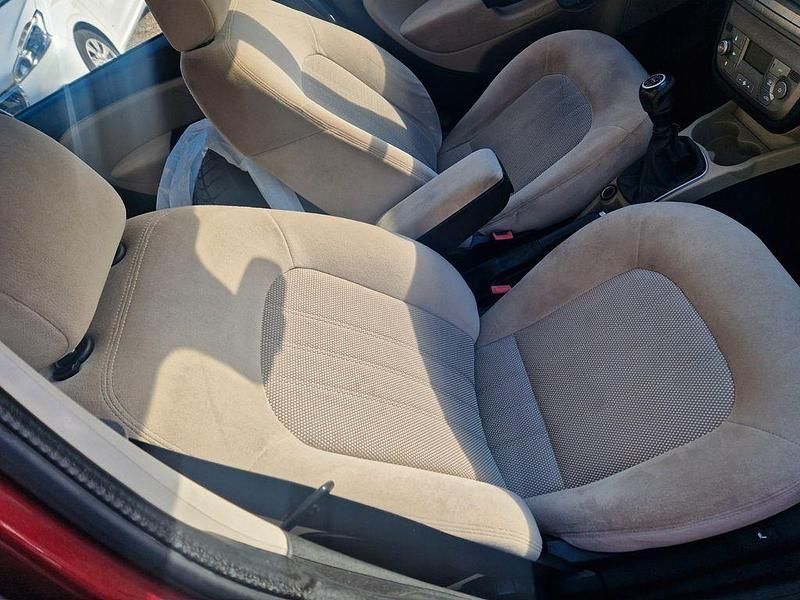 Gebraucht Fiat Linea Dynamic 120 PS (88 kW) 2008 Rot Limousine