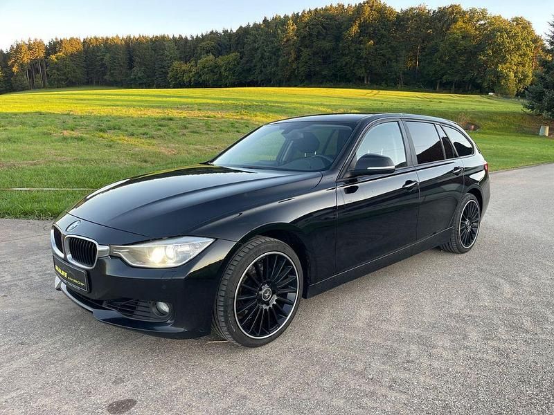 Gebraucht BMW 330 258 PS (189 kW) 2013 Schwarz Kombi