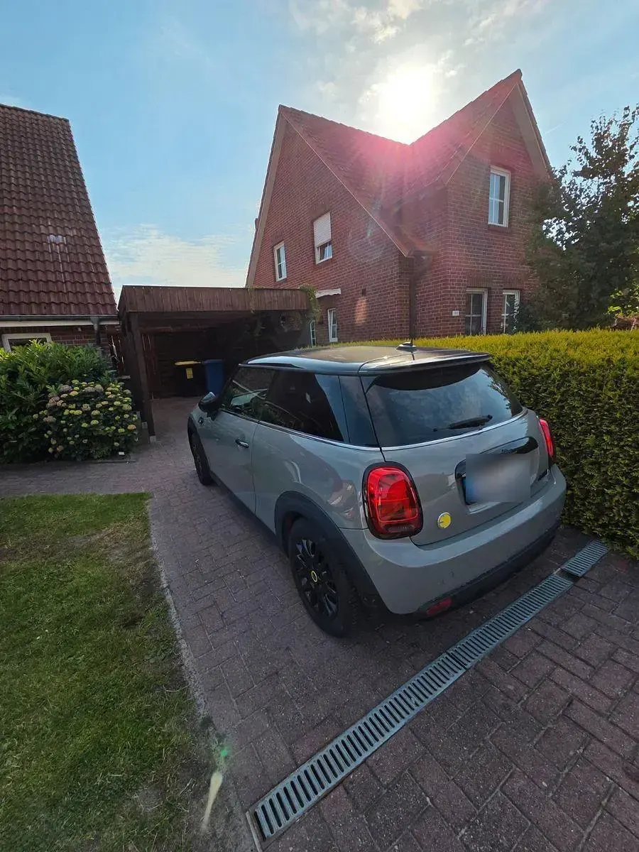 Gebraucht Mini Cooper SE Classic 135 kW (184 PS) 2022 Grau Kleinwagen